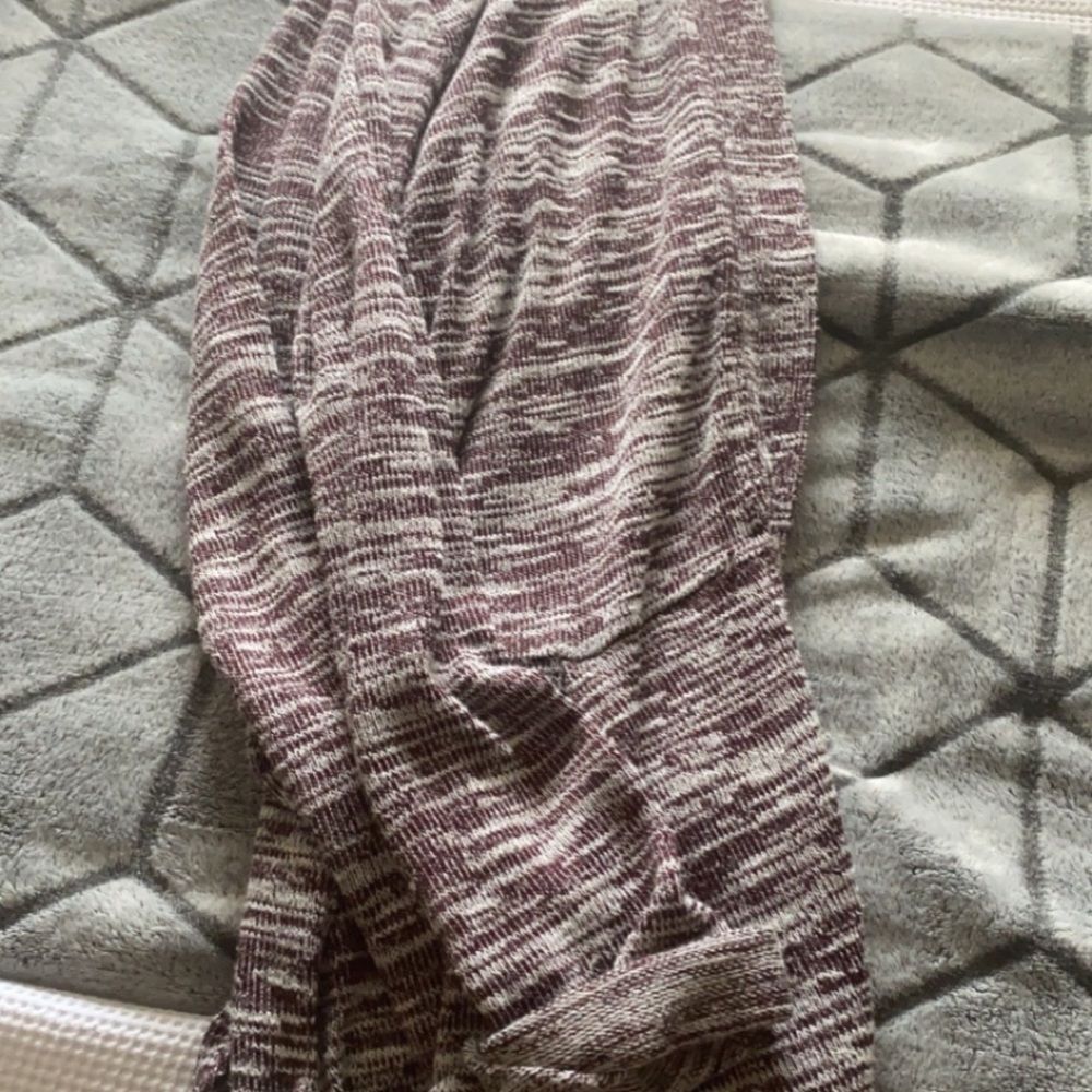 Cardigan - Picture 2 of 4